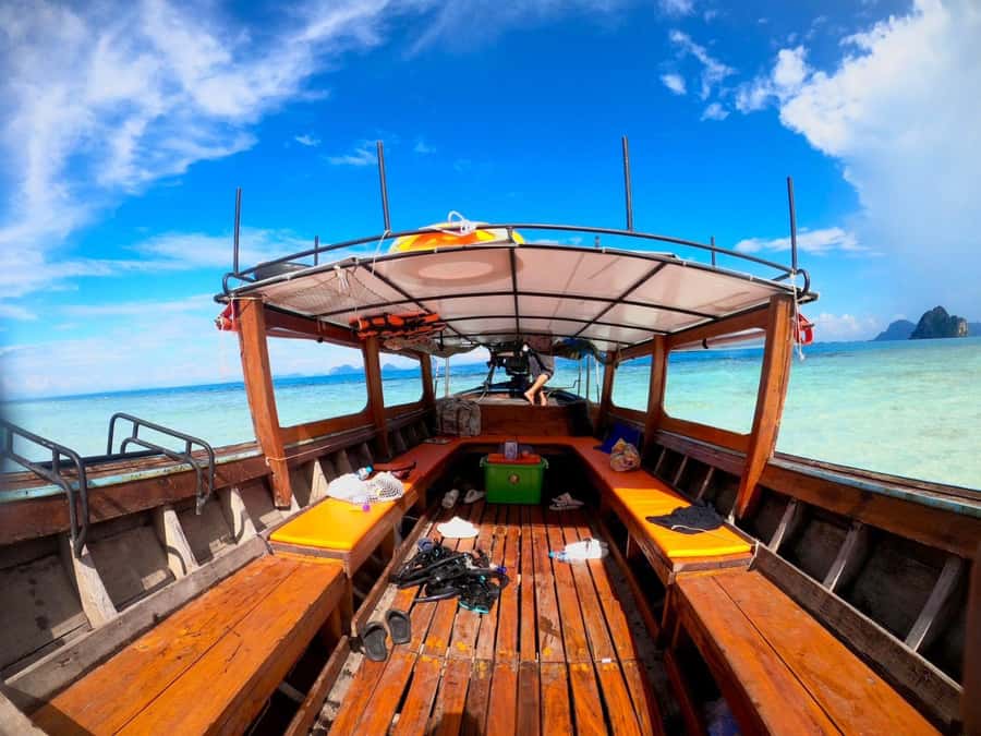 Ko Lanta: Private 4 Islands Tour by Longtail Boat - Emerald Cave on Koh Muk is beautiful and demanding