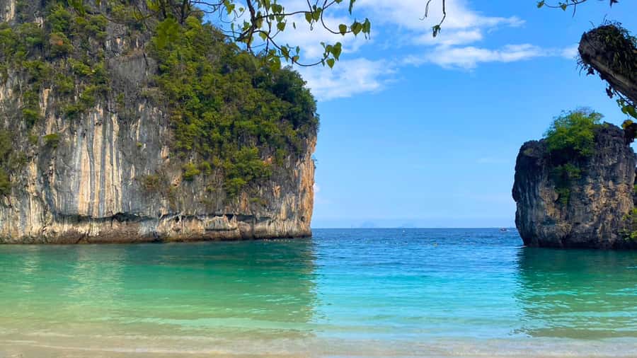 Ko Yao Yai: Hong Island & Plankton Longtail Boat Sunset Tour - The plankton stop after dark