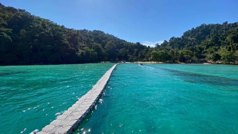 Koh Chang: 5 Island Guided Boat Tour with Lunch Buffet - Yak Lek Island, your first snorkeling stop