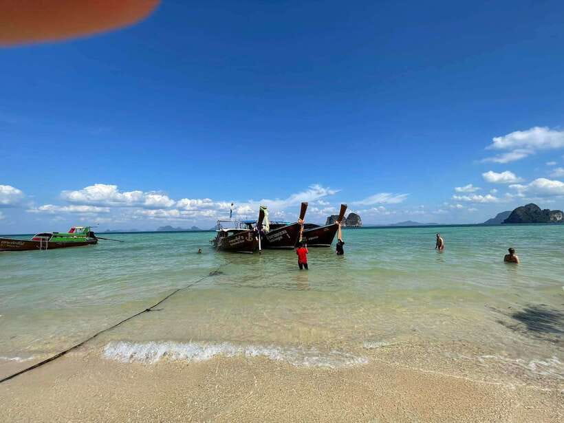 Koh Lanta: 4-Island Tour by Longtail Boat - From Koh Lanta to the first snorkeling stop