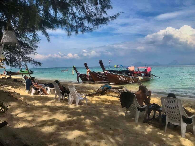 Koh Lanta: 4-Island Tour by Longtail Boat - The longtail boat ride and group experience