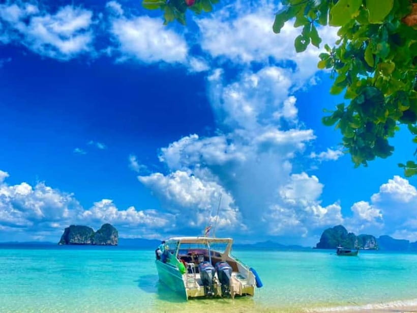 Koh Lanta: 4 Islands and Emerald Cave Snorkeling Trip - Koh Ngai and the first reef stop