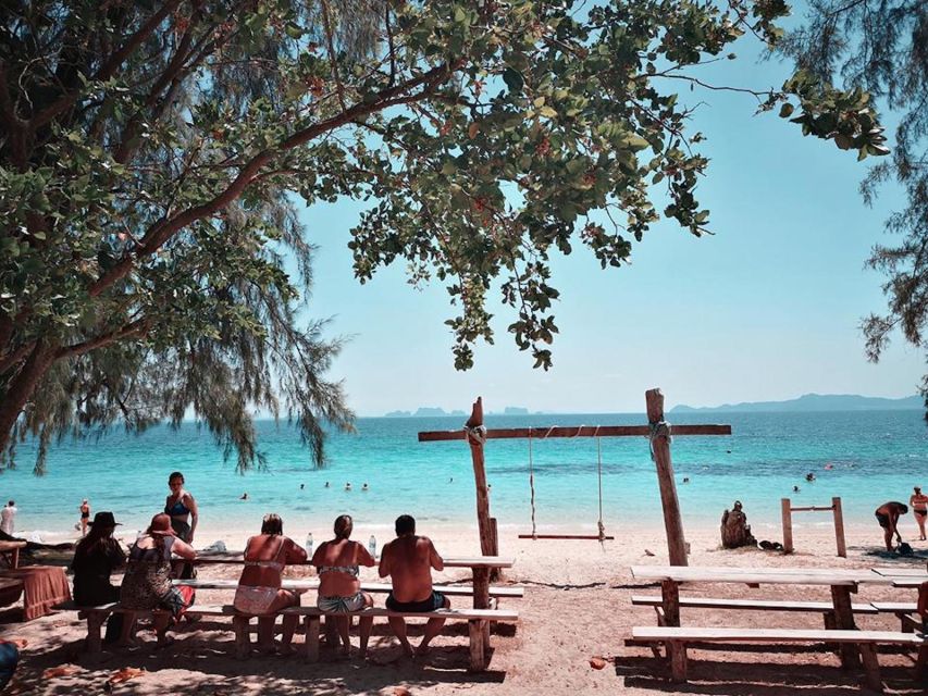Koh Lanta: 4 Islands and Emerald Cave Snorkeling Trip - Swimming through Emerald Cave on Koh Muk