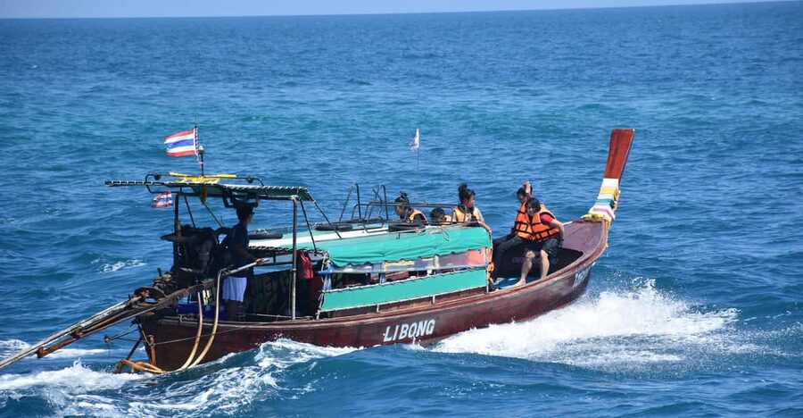 Koh Lanta: 4 Islands and Emerald Cave Tour by Longtail Boat - Emerald Cave on Koh Mook