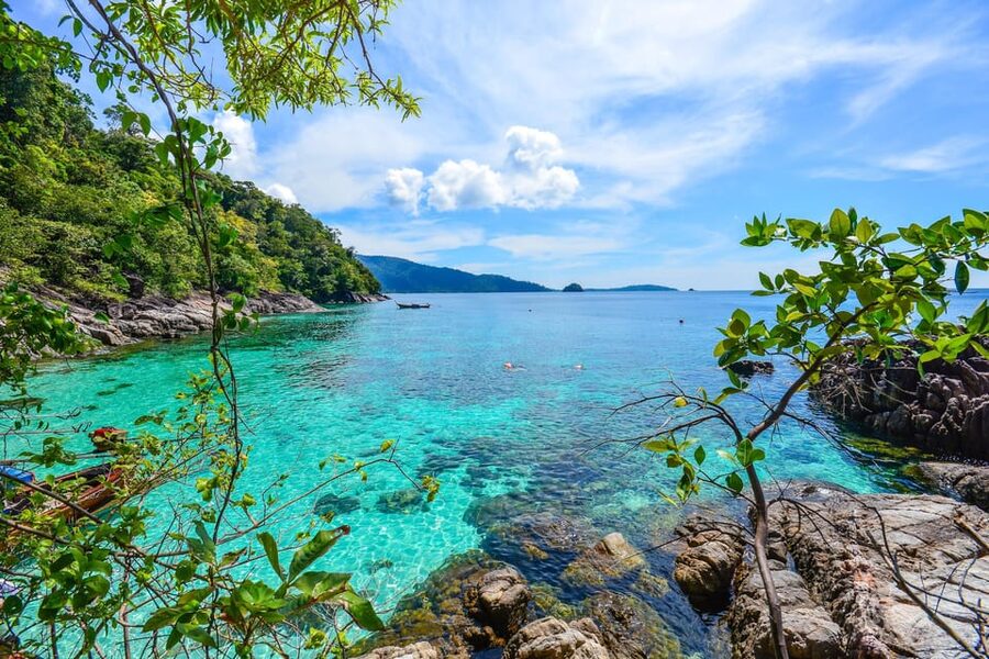 Koh Lipe: 7 Island Snorkeling Trip by Longtail Boat w/ Lunch - Koh Peung is for sea fans and underwater scenery