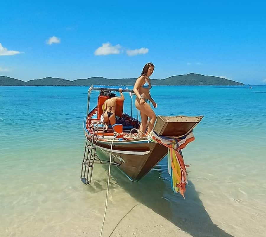 Koh Samui: Island Hopping Adventure in Coral and Pig Island - Who should book this island-hopping day