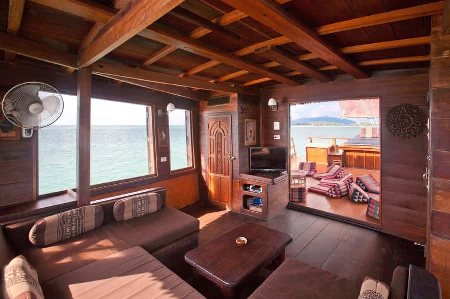 Koh Samui: Koh Phangan Island Full-Day Cruise with Sunset - Who should book this $106 day on the water?