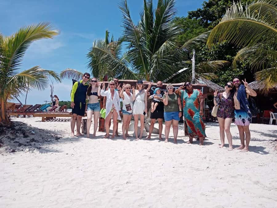 Koh Samui: Private Speedboat to Pig Island with Snorkeling - Who gets the best value from $573