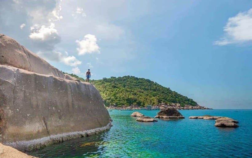 Koh Tao: Underwater Gems, Island Hopping & Snorkel Adventure - Koh Nangyuan and the famous sandbar