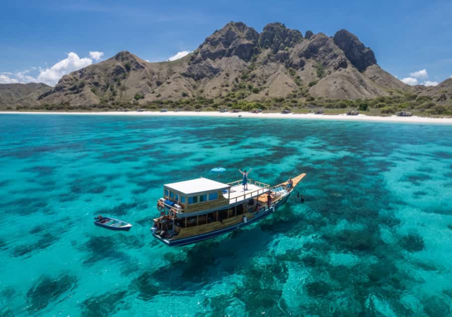 Komodo Islands: Private 2-Day Wooden Boat Tour - Rinca Island brings the first dragon walk