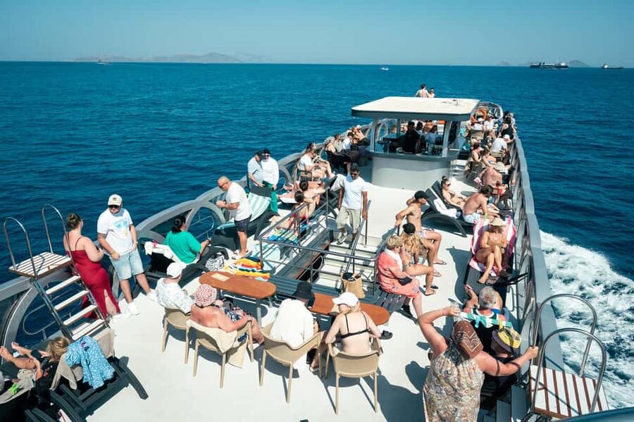 Kos Pearl 3 Island: Lounge in Luxury on the Aegean Waves - Who will enjoy this cruise most