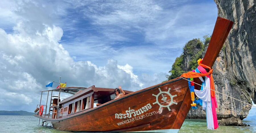 Krabi 4 island by luxury vintage boat sunrise / sunset - A vintage long-tail boat instead of a standard island shuttle