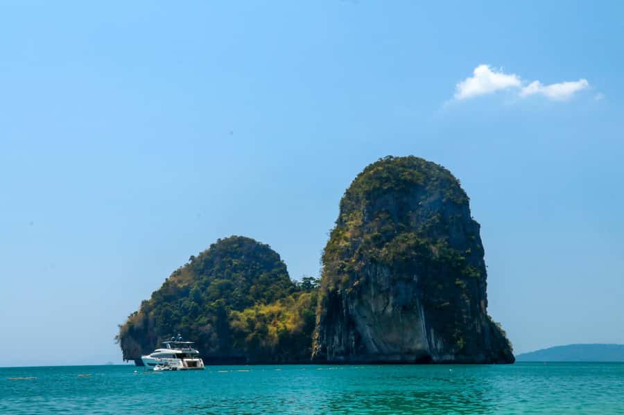 Krabi: 4 Islands Day Tour by Speedboat or Longtail Boat - Hotel pickup and the first 15 minutes by boat