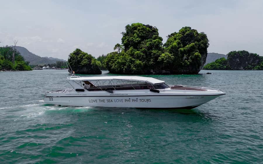 Krabi: 4 Islands Day Tour by Speedboat or Longtail Boat - What the crew does well
