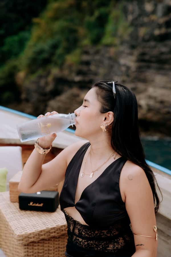 Krabi: 4-Islands Luxury Longtail Boat Private Half Day Tour - Chicken Island: the first big view