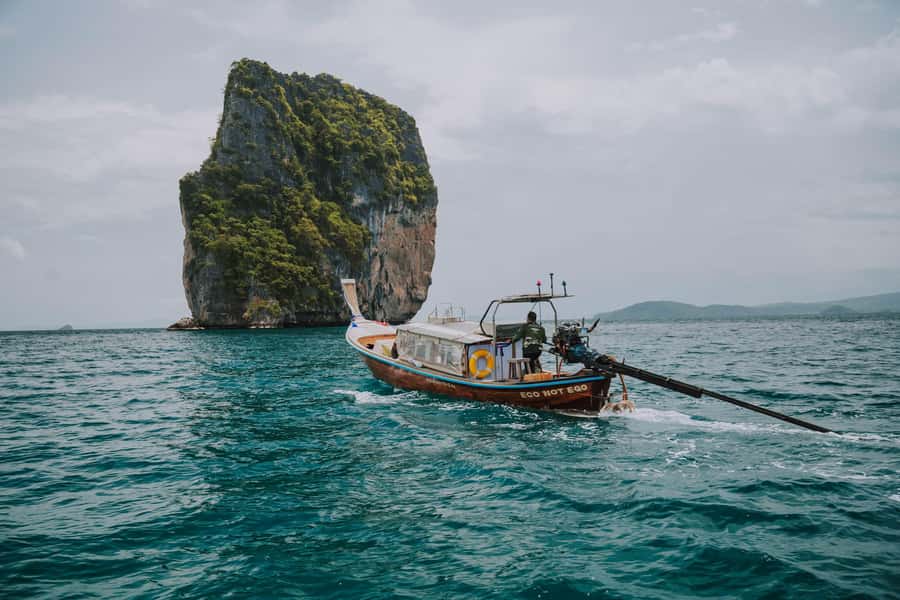 Krabi: 4-Islands Luxury Longtail Boat Private Half Day Tour - Food, equipment, and comfort on the water