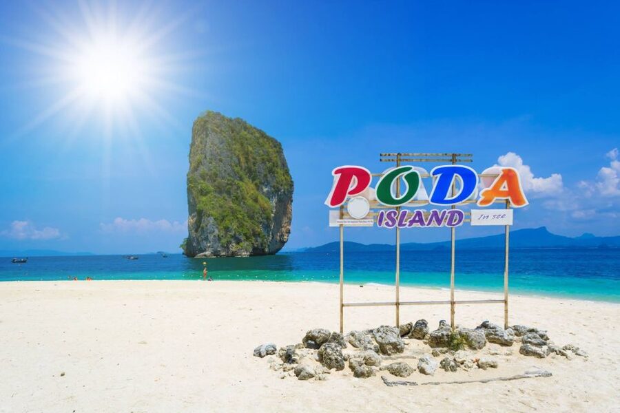 Krabi: 4 Islands Private Full-Day Tour by Longtail Boat - Poda Island and lunch on the beach