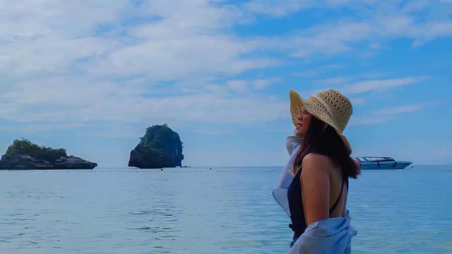 Krabi: 4 Islands Private Longtail Boat Tour - Tup Island and the sandbar at Thale Waek