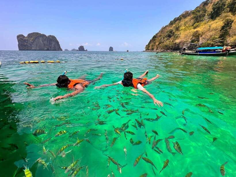 Krabi:Day Trip 4 Islands by Premium Longtail Boat with Lunch - Koh Poda: lunch and the longest beach pause