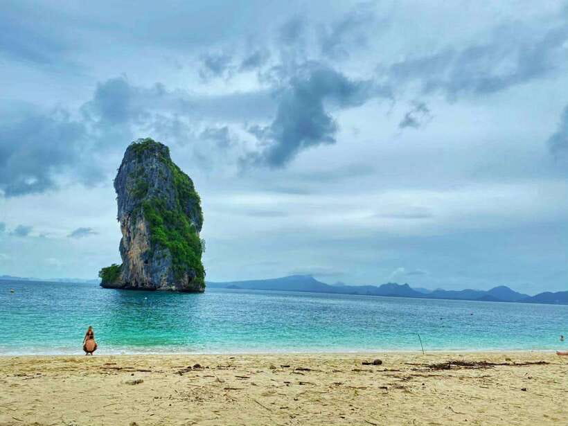 Krabi:Day Trip 4 Islands by Premium Longtail Boat with Lunch - What the $54 price buys you