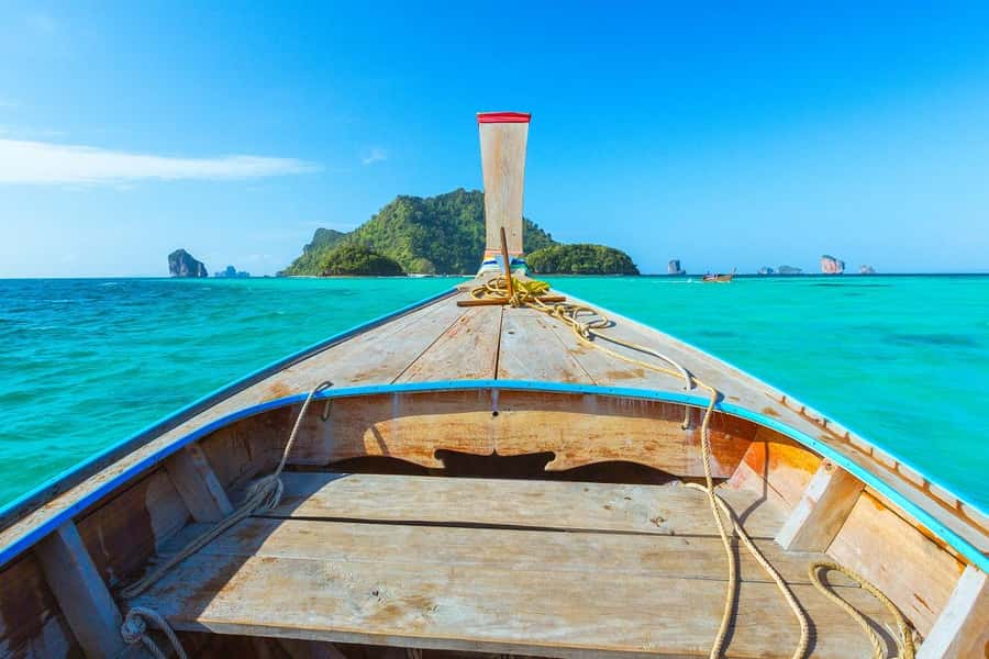 Krabi: Half/Full Day 4 Islands Private Local Long Tail Boat - Chicken Island and the famous rock profile