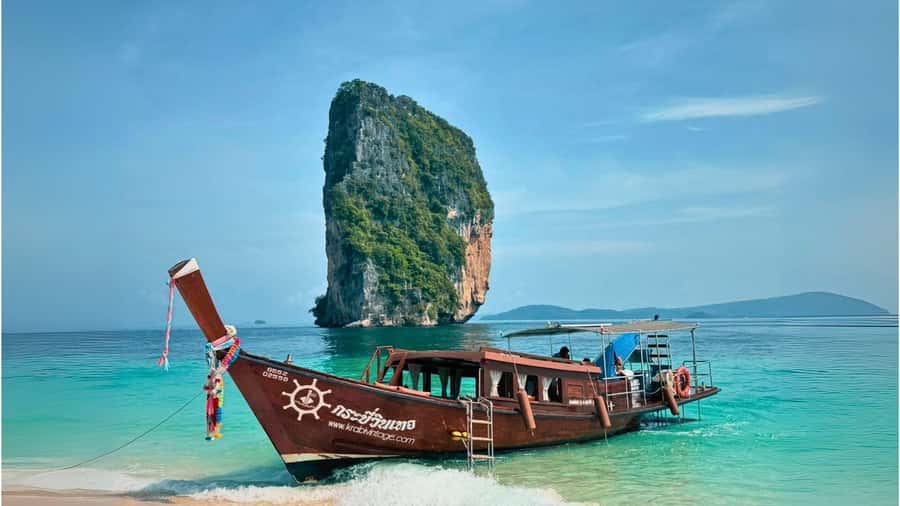 Krabi Hong Island by Luxury Vintage Boat - Why Hong Island makes a good day on the water