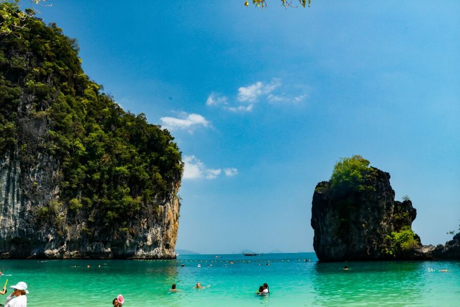 Krabi: Hong Island Day Trip by Speedboat with Thai Lunch - Morning Pickup and the Private Pier