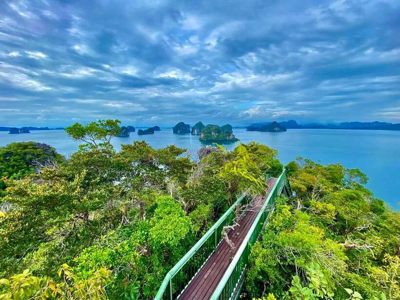 Krabi: Hong Island Longtail Boat & Kayak Tour w Buffet Lunch - Hong Lagoon and the island’s natural side