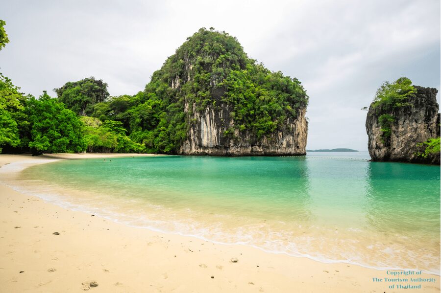 Krabi: Hong Islands - Join tour by Longtail boat - Lunch and free time on Hong Island