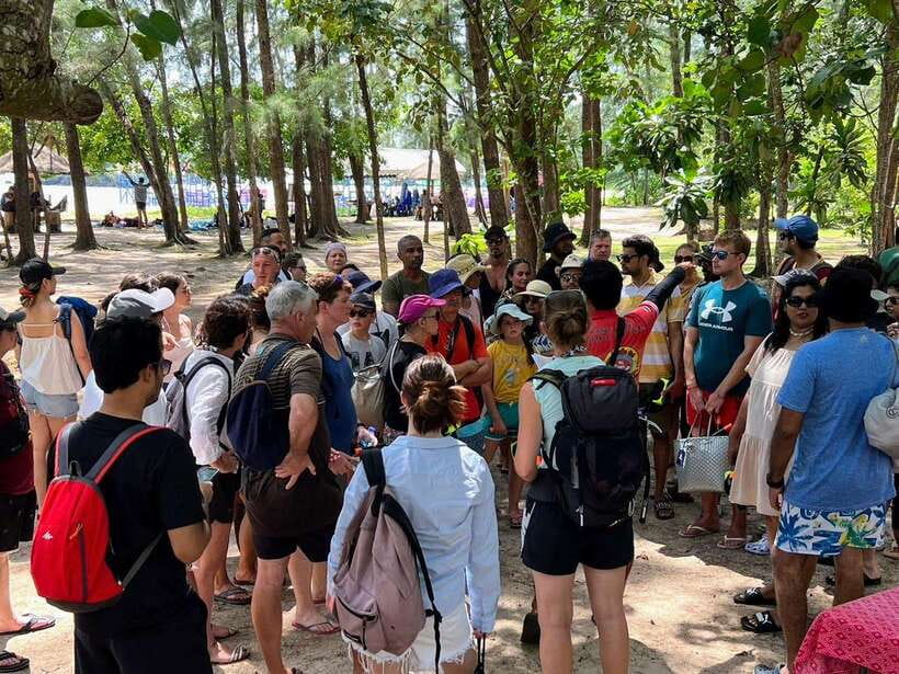 Krabi: Hong & Paradise Island Odyssey by Speedboat - Hong Lagoon by boat or kayak