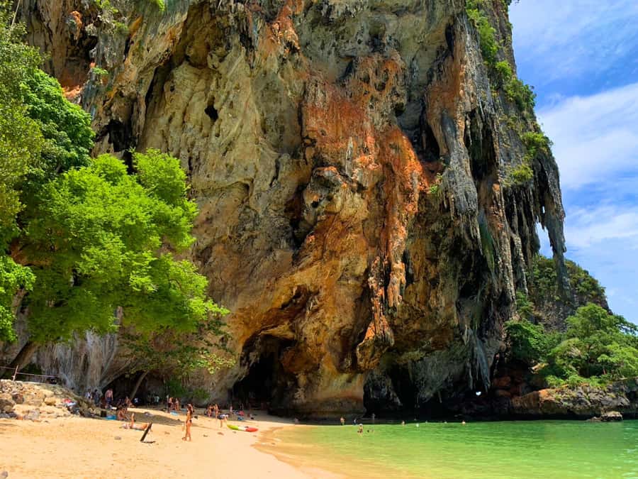Krabi: Luxury Boat 7 Island Sunset With BBQ & Plankton Tour - Comfort, communication, and the pickup concern