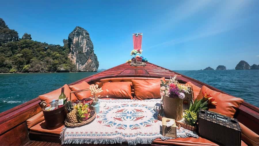 Krabi: Luxury Sunset Cruise to Hong Island Private Tour - What the private boat adds to the day