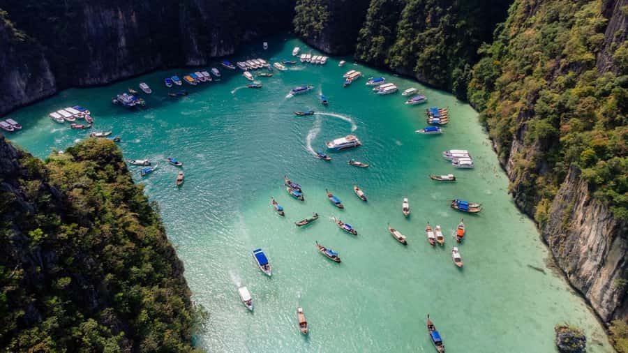 Krabi: Phi Phi Early Bird & 4 Island by Speedboat with Lunch - Why the early boat matters at Maya Bay