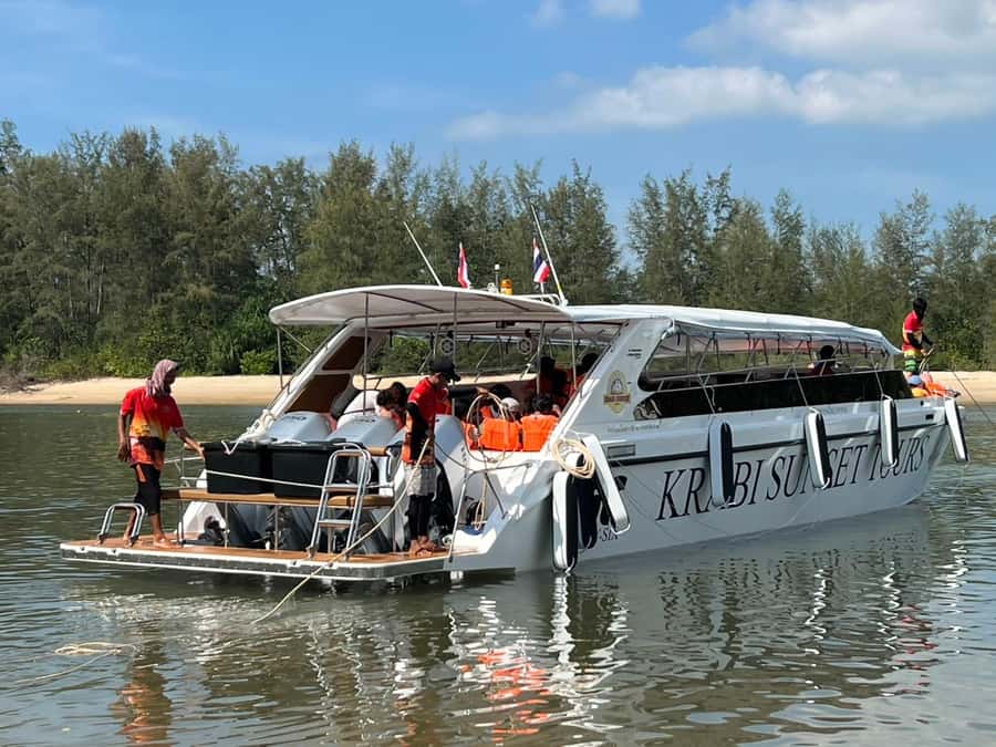 Krabi: Phi Phi Island Sunset Maya Bay and Four Islands Tour - Lunch on Phi Phi Don and a quick look at Ton Sai