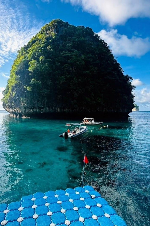 Krabi: Phi Phi Islands & Maya Bay Speedboat Tour with Lunch - The guide and crew can make a crowded boat work