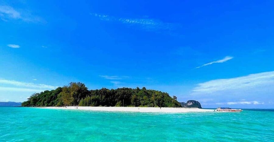 Krabi: Phi Phi Islands & Maya Bay Speedboat Tour with Lunch - Starting at Wang Sai Pier with coffee and snacks