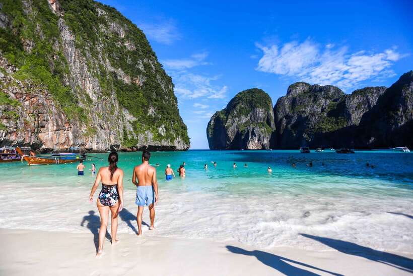 Krabi: Phi Phi Islands Speedboat Tour with Buffet Lunch - Loh Samah Bay and the walk to Maya Bay