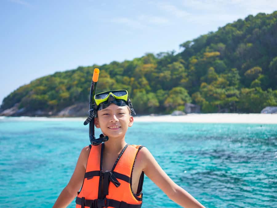 Krabi: Private 4 Islands Snorkeling Tour with Long-Tail Boat - Tup Island and the sea divide