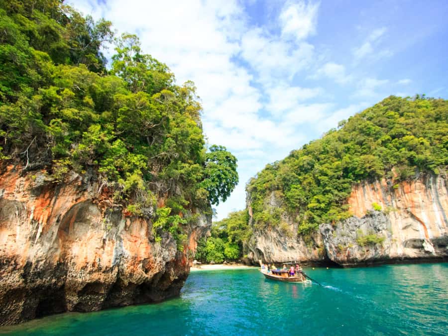 Krabi: Private Hong Island Snorkeling Tour w/ Long-Tail Boat - What the private boat changes