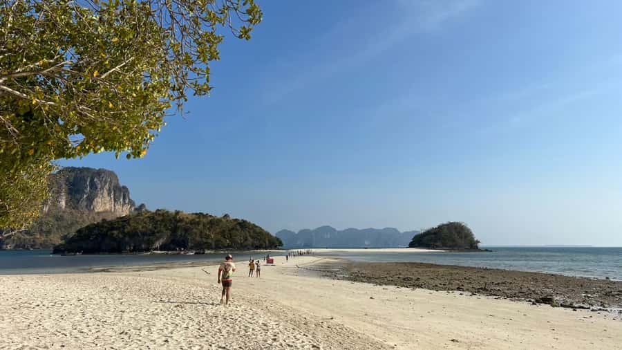 Krabi: Private Long Tail Boat to the 4 Islands - Guides, photos, and the private pace