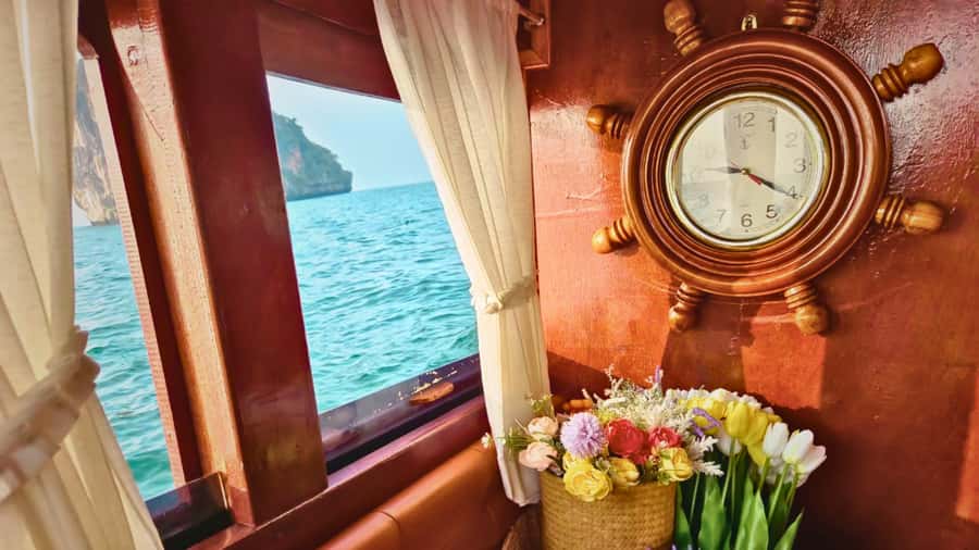 Krabi: Private Luxury Boat to Hong Islands Sunrise & Picnic - Food, equipment, and what is actually included