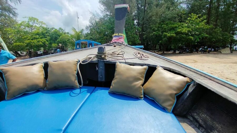 Krabi: Private Luxury Long-Tail Boat to Hong Island - Who should book this private island trip
