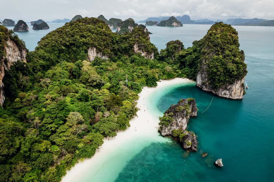 Krabi: Private Luxury Longtail Boat Island Hopping Tour - Key points at a glance