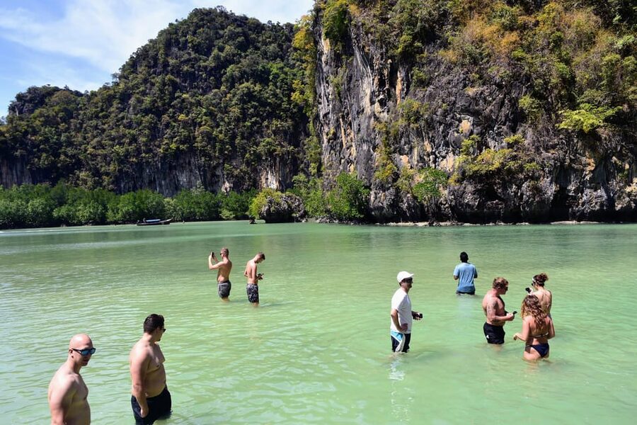 Krabi's Hong Island Speed Boat Blast with 360° Viewpoint - Thai lunch and free time on Hong Island