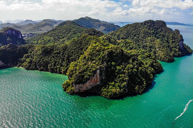 Krabi to James Bond and Hong Islands Offbeat Speedboat Tour - Group size, service, and the small-boat question