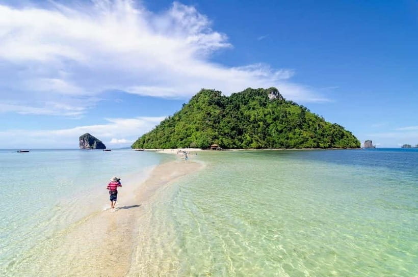 Krabi: Twilight Treasure Hunt – 7 Island Speedboat Adventure - Poda Island supplies two hours of breathing room