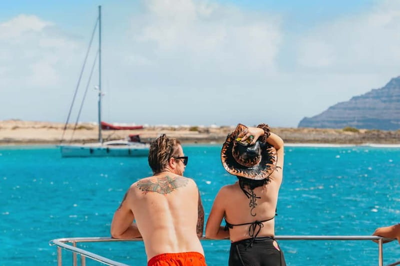 La Graciosa: Island Cruise with Lunch and Water Activities - Forty-five minutes in Caleta de Sebo