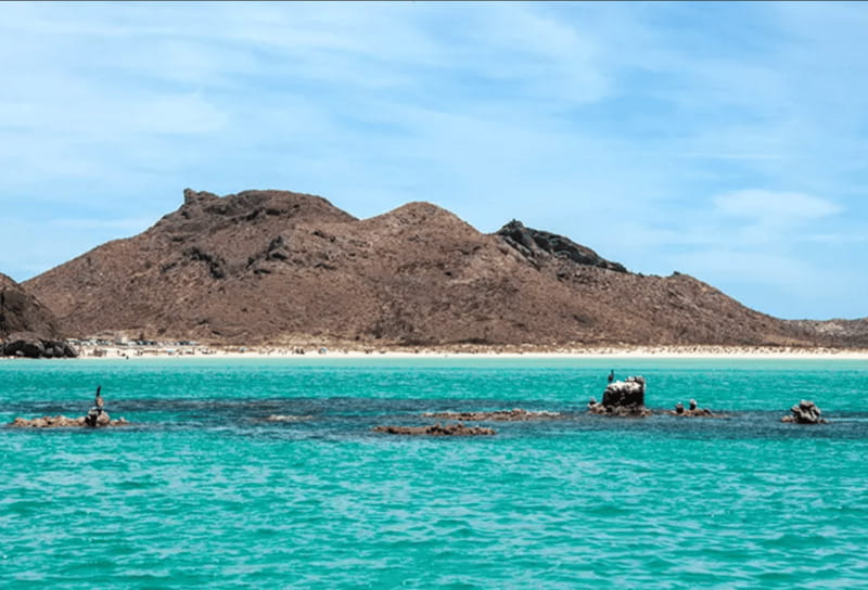 La Paz: Boat ride to Espiritu Santo island and sloop - Leaving La Paz from the Fiscal Dock