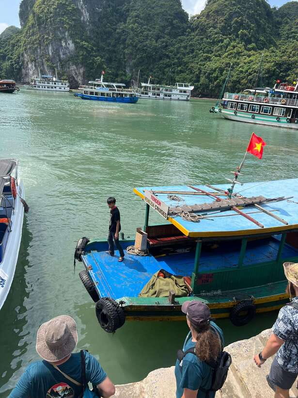 Lan Ha Bay Cat Ba Island Sightseeing Cruise 2 Days Tour - Why Lan Ha Bay makes this a good two-day trip