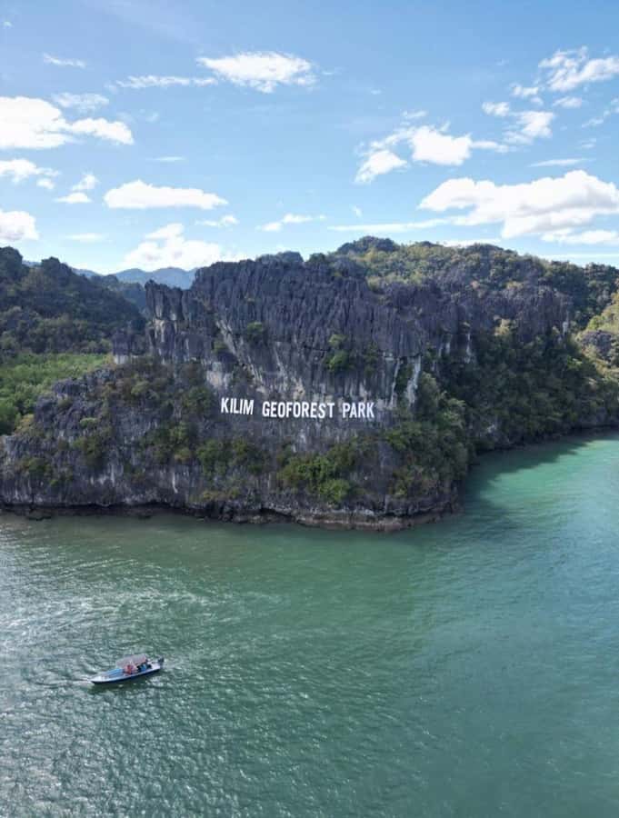 Langkawi: Boat Tour to Magic Island & Mangrove Cruise - A short cruise with several distinct stops